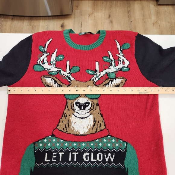 Ugly Christmas Sweater Let It Glow Reindeer Sweater Men's Large Red Green Black - Picture 10 of 13